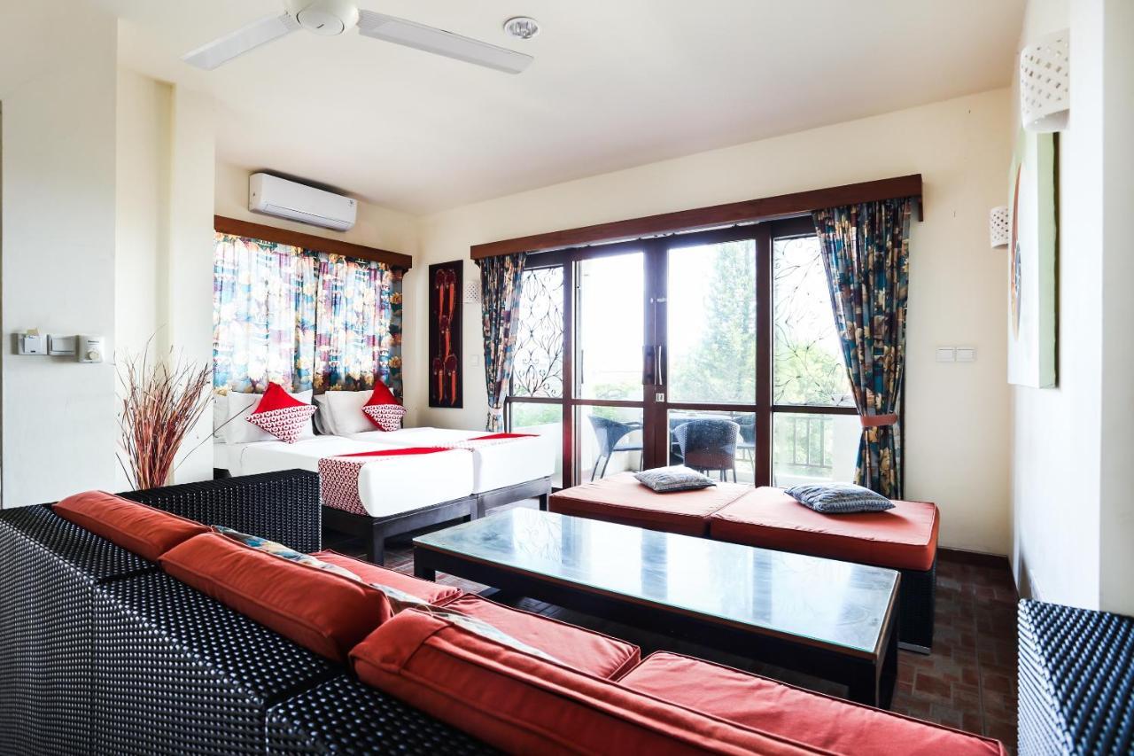 Oyo 90893 Mimpi Bungalows Kuta Lombok Εξωτερικό φωτογραφία